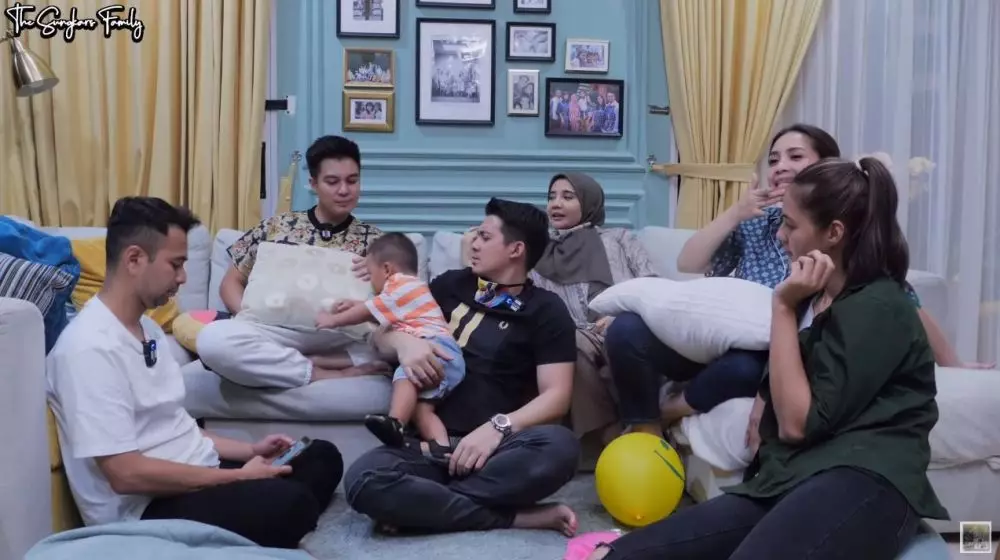 awal perkenalan Zaskia dan Paula © YouTube awal perkenalan Zaskia dan Paula © YouTube