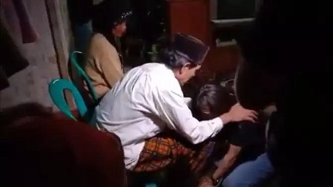 Meli Lida pulang kampung © YouTube