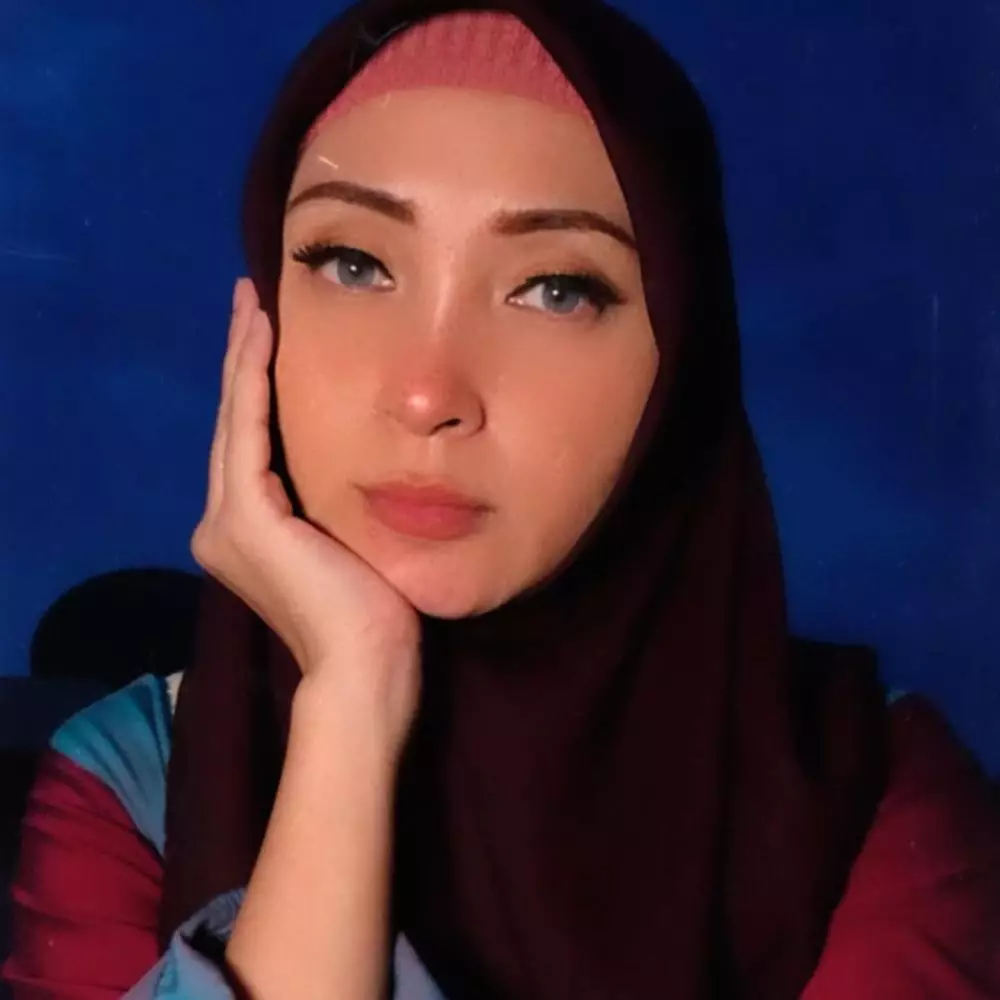 Potret Della Puspita pakai hijab © 2020 brilio.net/ Instagram