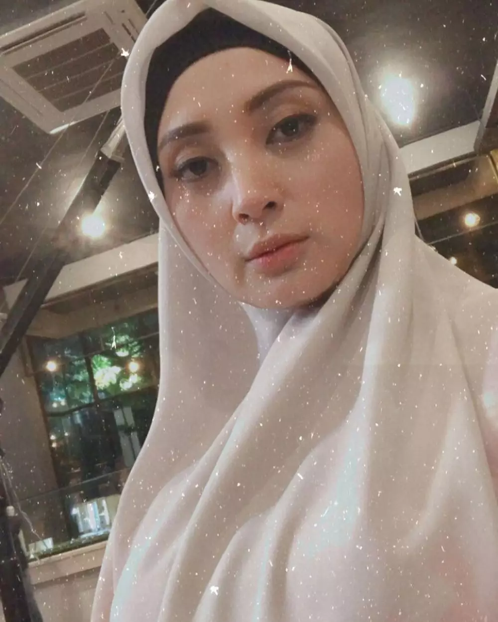 Potret Della Puspita pakai hijab © 2020 brilio.net/ Instagram