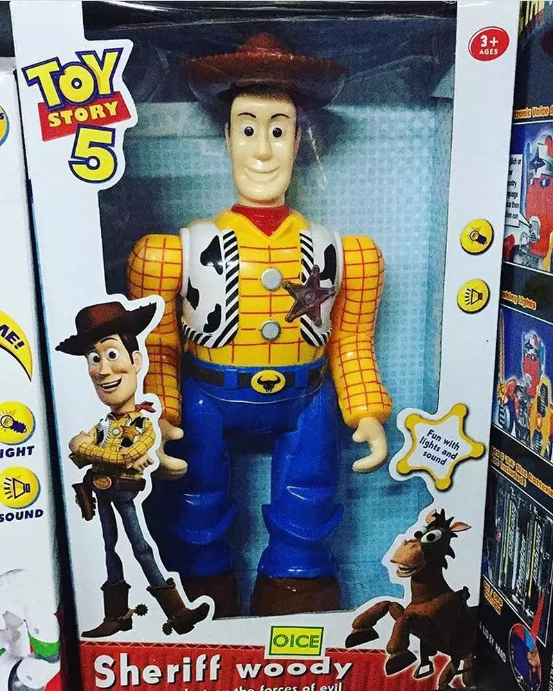 mainan bentuk karakter animas © Instagram