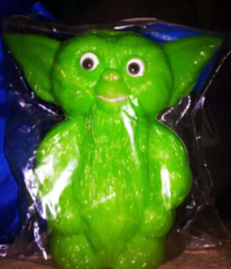 mainan bentuk karakter animas © Instagram