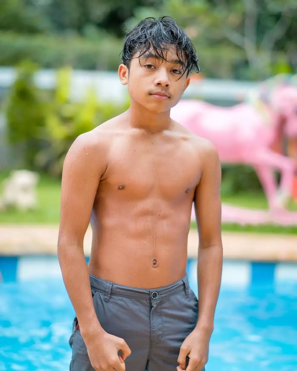 Betrand Peto perut sixpac © 2020 brilio.net