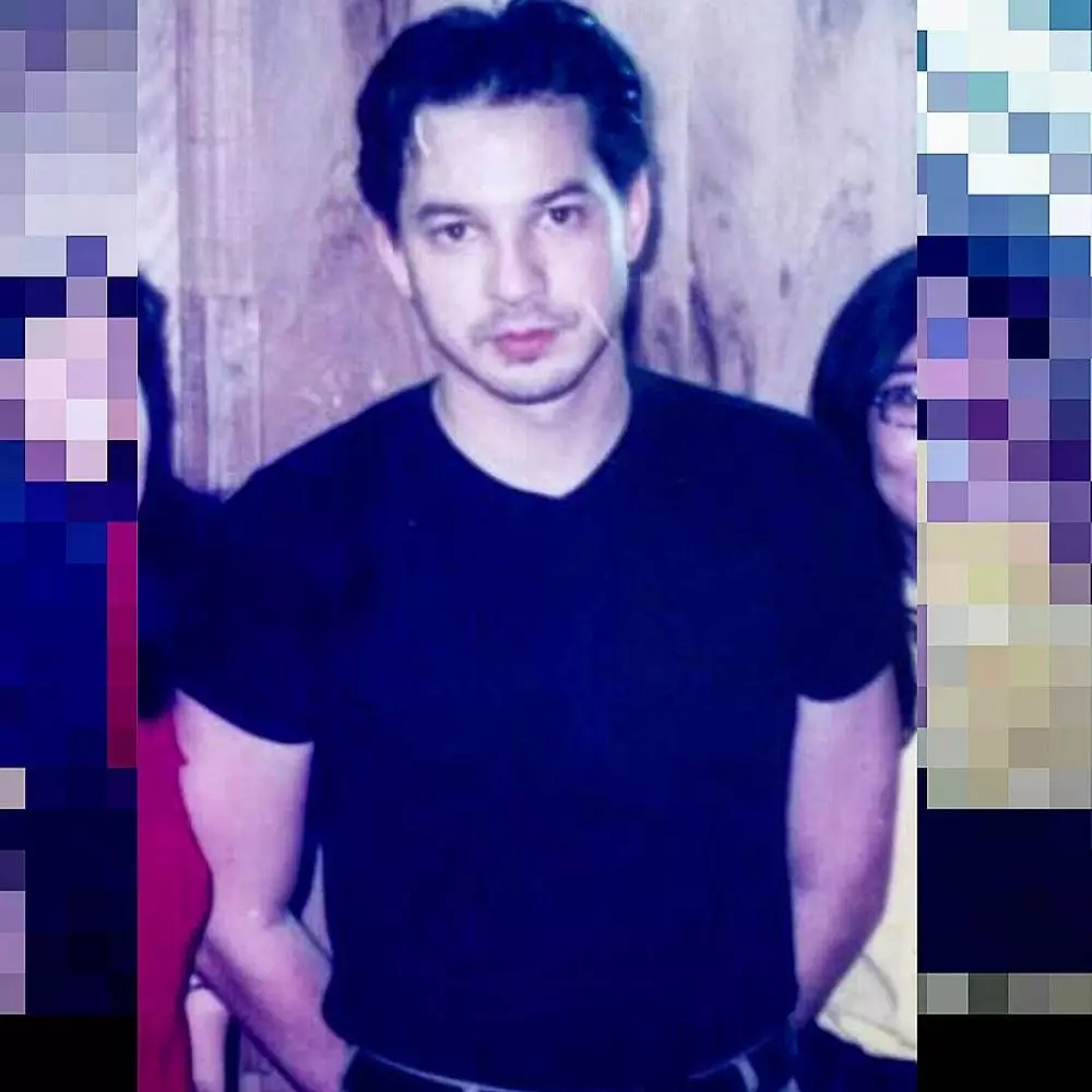 Potret masa muda Ari Wibowo © Instagram Potret masa muda Ari Wibowo © Instagram