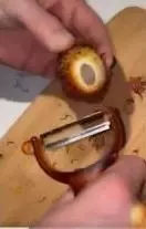 makan buah absurd Berbagai sumber