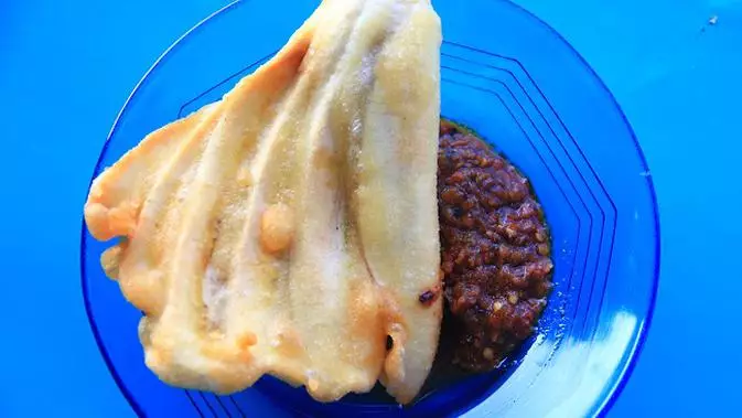 makan buah absurd Berbagai sumber