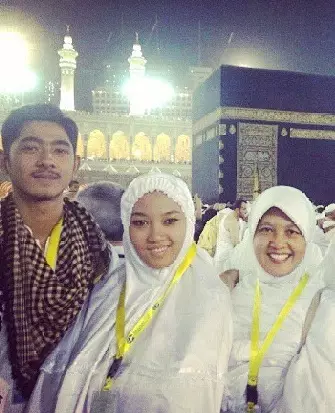 Arya Saloka dan ibunda © 2020 brilio.net