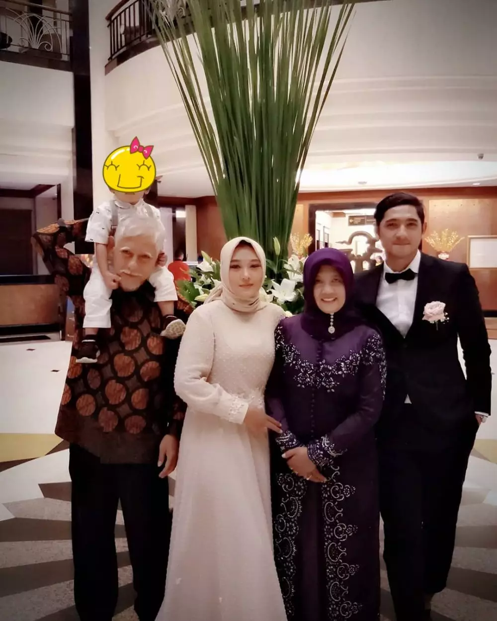 Arya Saloka dan ibunda © 2020 brilio.net