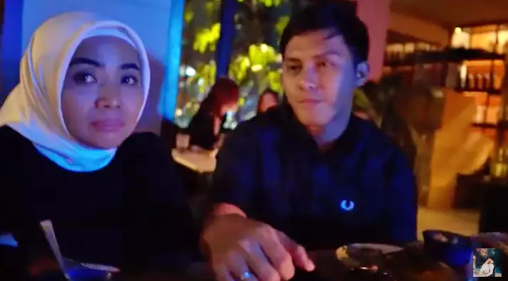 Jennifer Jill dan Muzdalifah party bareng YouTube Jennifer Jill dan Muzdalifah party bareng YouTube