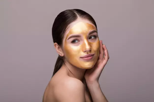 Cara membuat masker ampas teh dan lidah buaya © freepik.com