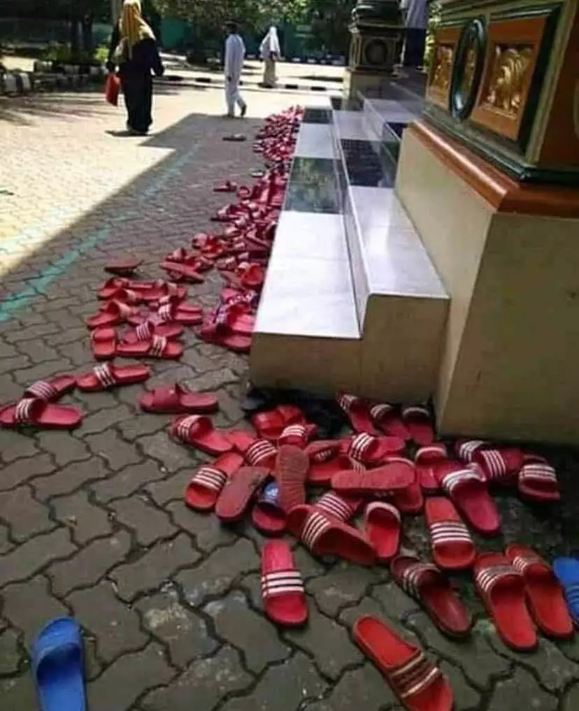 potret lucu beda sendiri  © Instagram