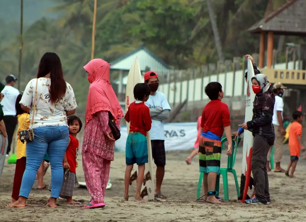 7 Fakta Pantai Cimaja © 2020 brilio.net