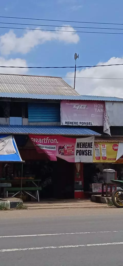 tulisan di spanduk pulsa © 2020 brilio.net