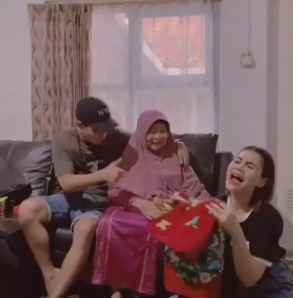 Katty dan keluarga Aiman © Instagram Katty dan keluarga Aiman © Instagram