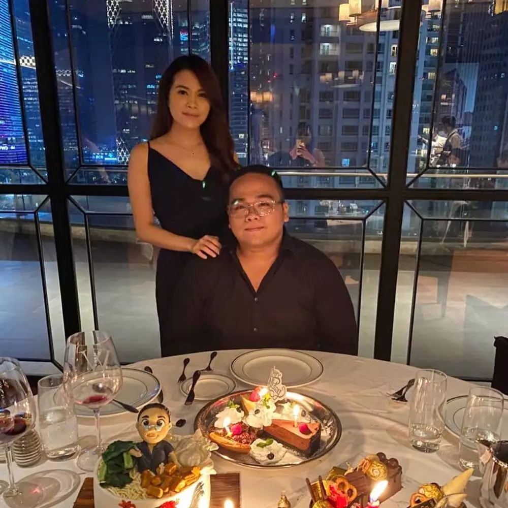 Potret mesra Fritz Hutapea dan pacar  © Instagram