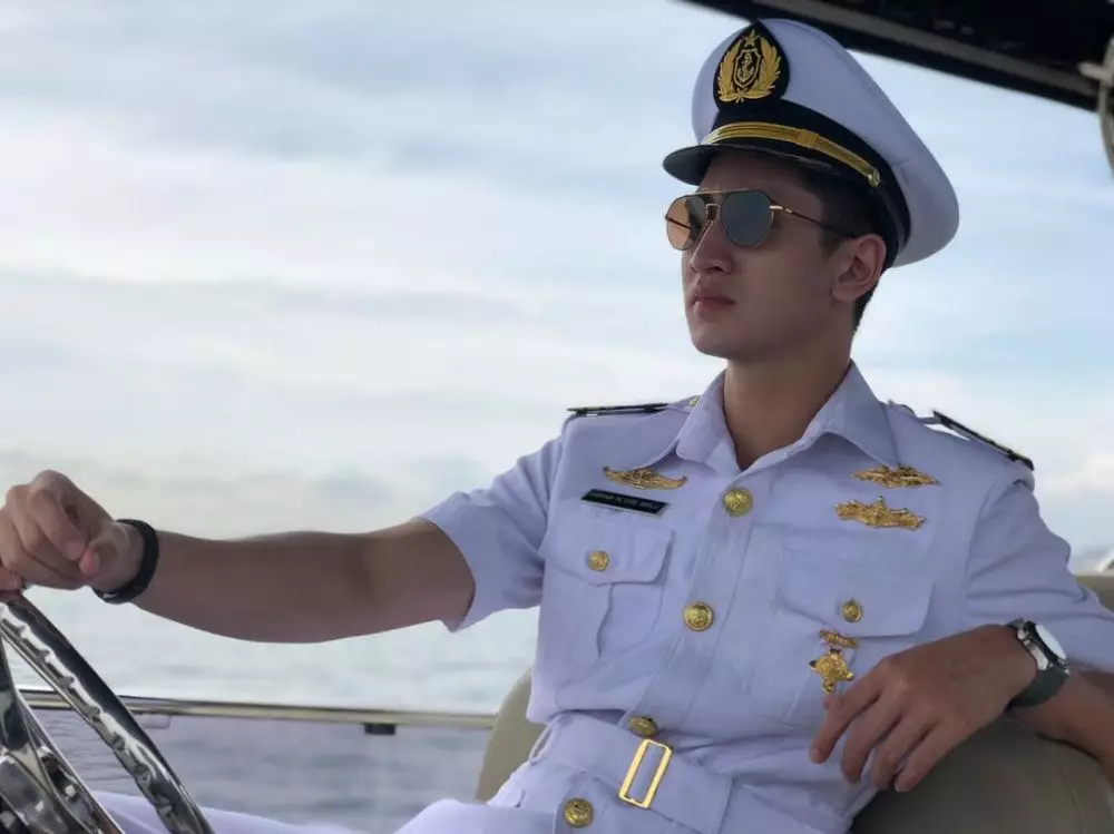 Verrel Bramasta berbagai kostum © 2020 Instagram