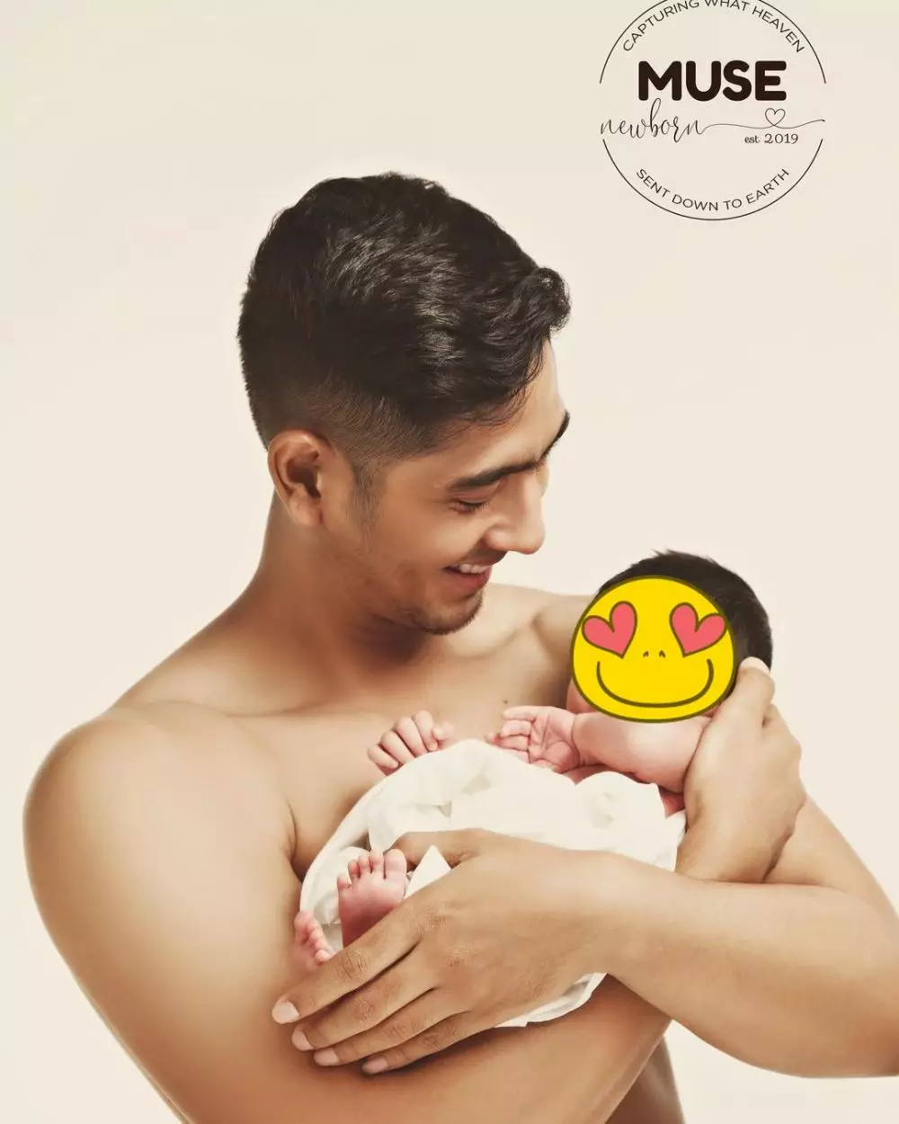 Arya Saloka momong anak © Instagram Arya Saloka momong anak © Instagram