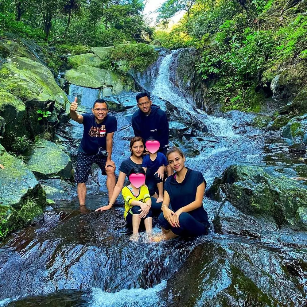 Potret Ashanty saat jelajah alam © Instagram