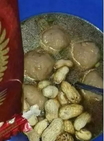 makan bakso nyeleneh Berbagai sumber makan bakso nyeleneh Berbagai sumber