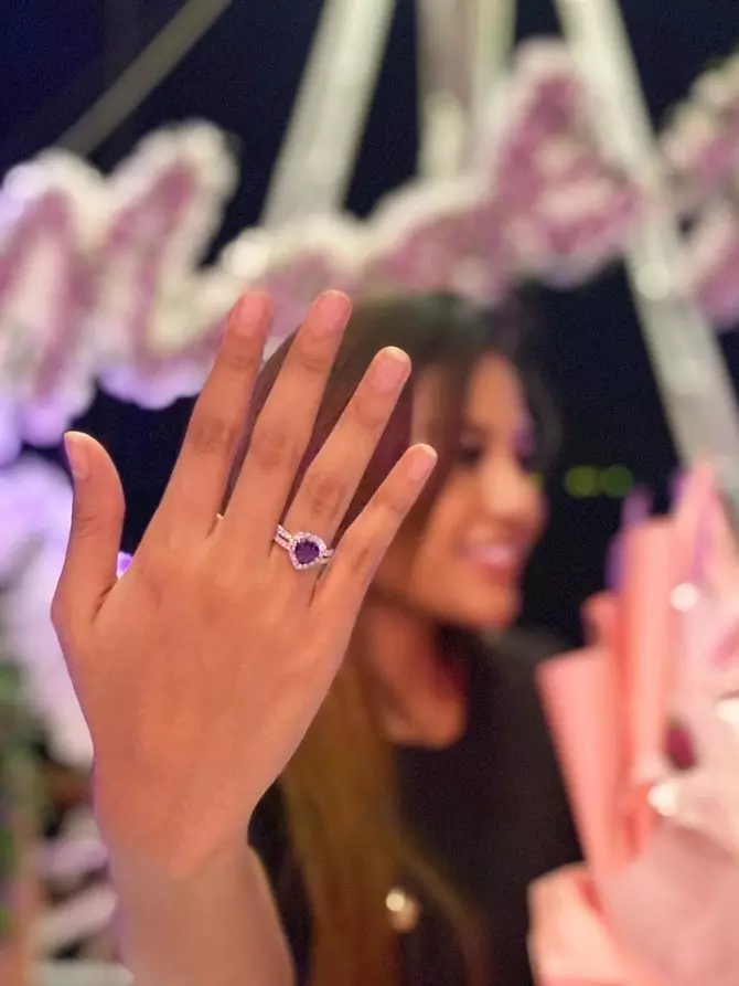 seleb pamer cincin usai dilamar © 2020 brilio.net