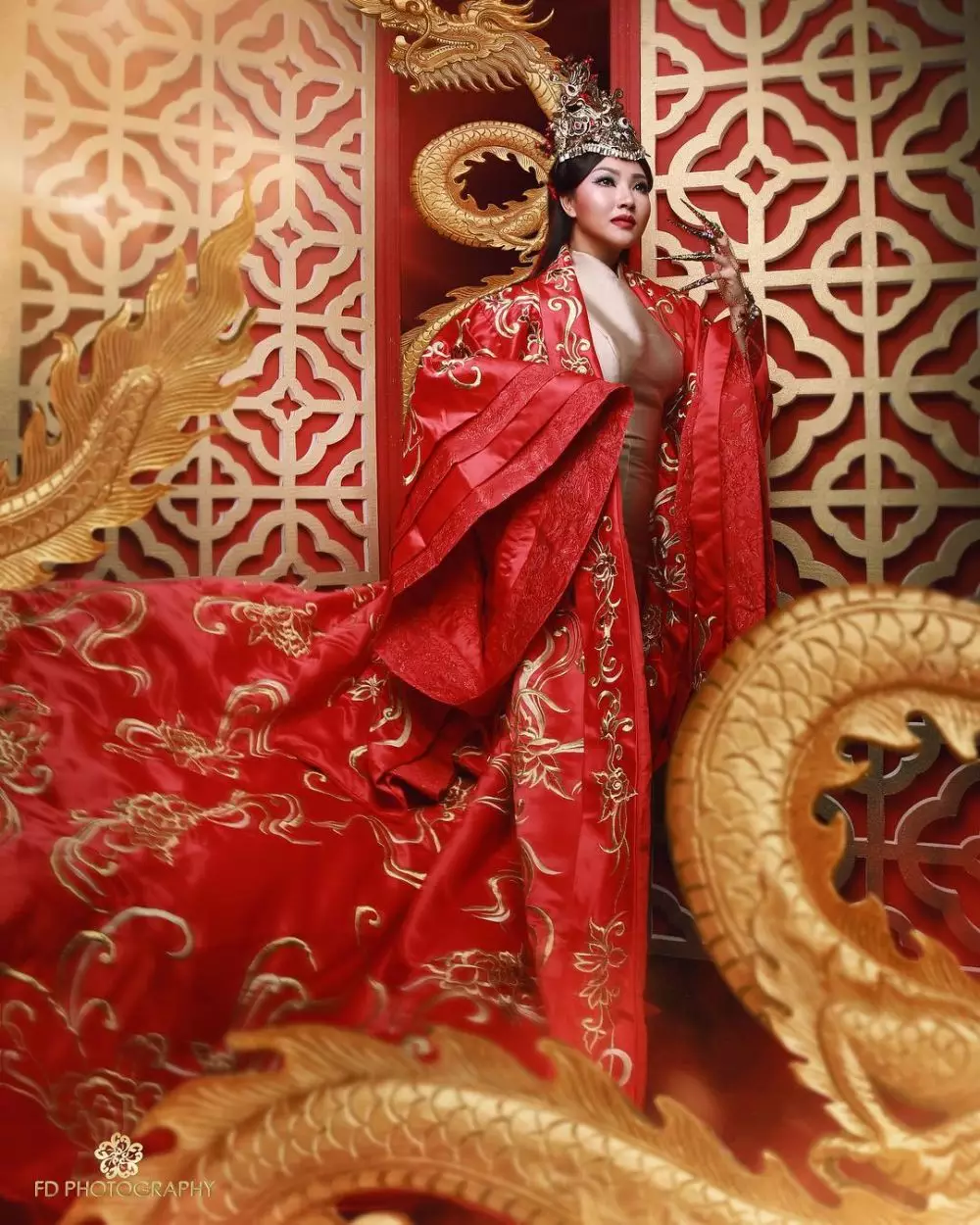 Seleb tema pemotretan ala kerajaan © 2020 brilio.net