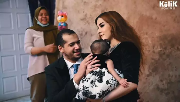 pemotretan Tasya Farasya usai melahirkan © 2020 brilio.net/ Instagram/ YouTube pemotretan Tasya Farasya usai melahirkan © 2020 brilio.net/ Instagram/ YouTube