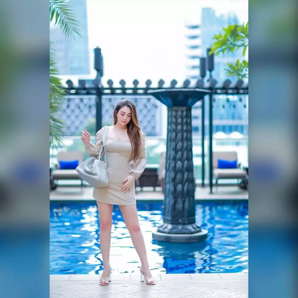 Celine Evangelista pamer body goals © Instagram