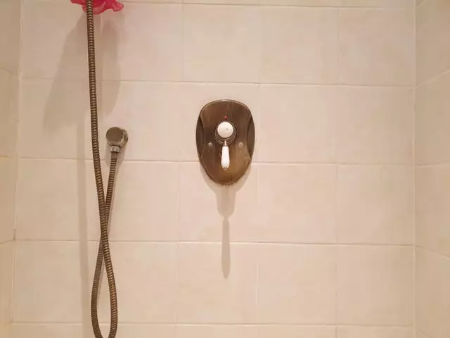 interior kamar mandi mirip wajah © Berbagai Sumber