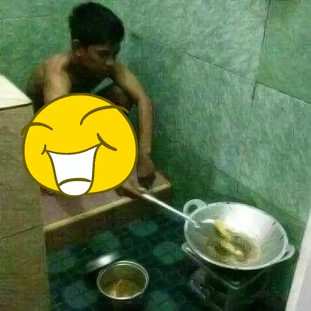 cowok di kamar mandi berbagai sumber cowok di kamar mandi berbagai sumber