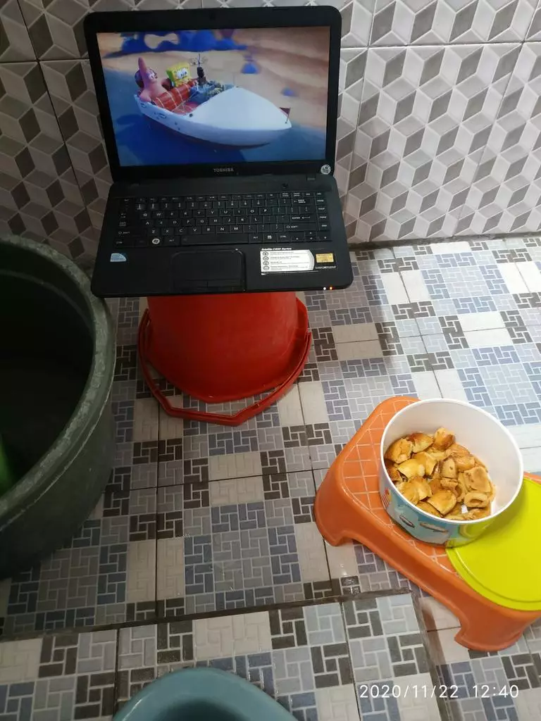 cowok di kamar mandi berbagai sumber cowok di kamar mandi berbagai sumber