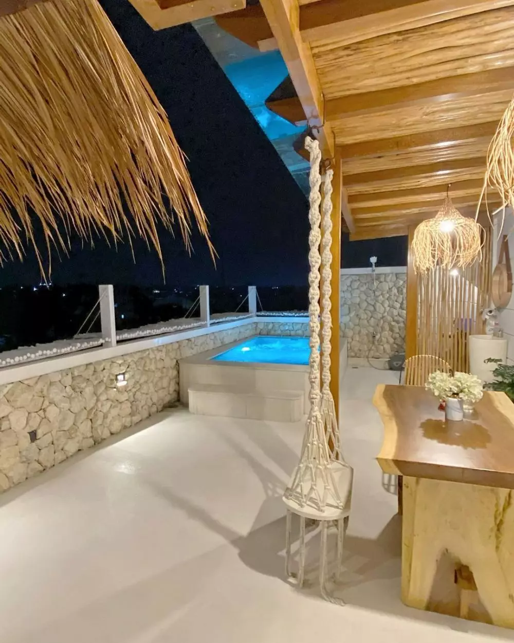 area outdoor rumah Natalie Sarah © Instagram area outdoor rumah Natalie Sarah © Instagram