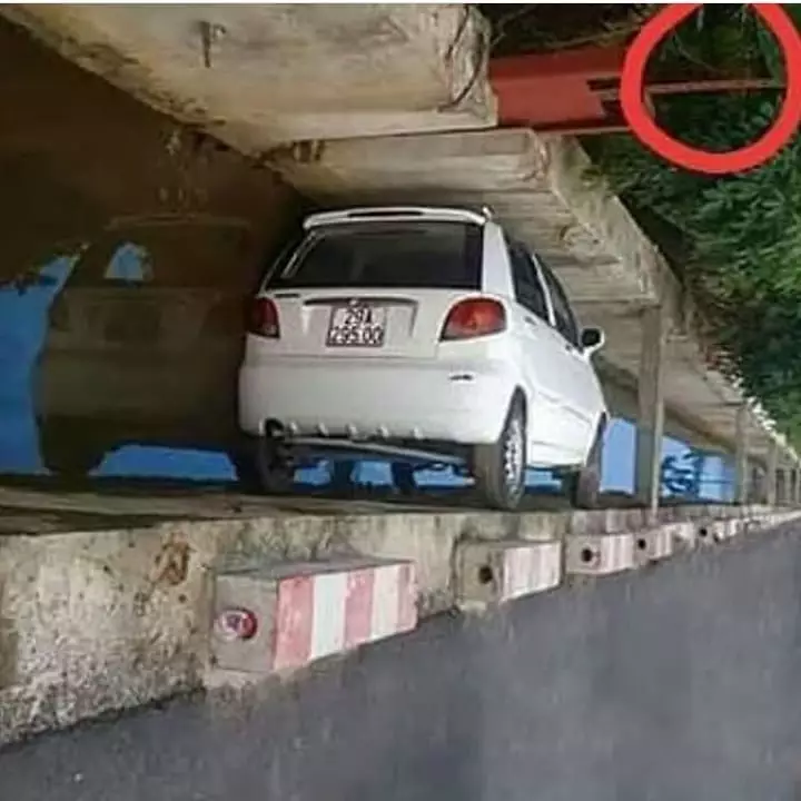 momen apes pada mobil © Berbagai Sumber momen apes pada mobil © Berbagai Sumber