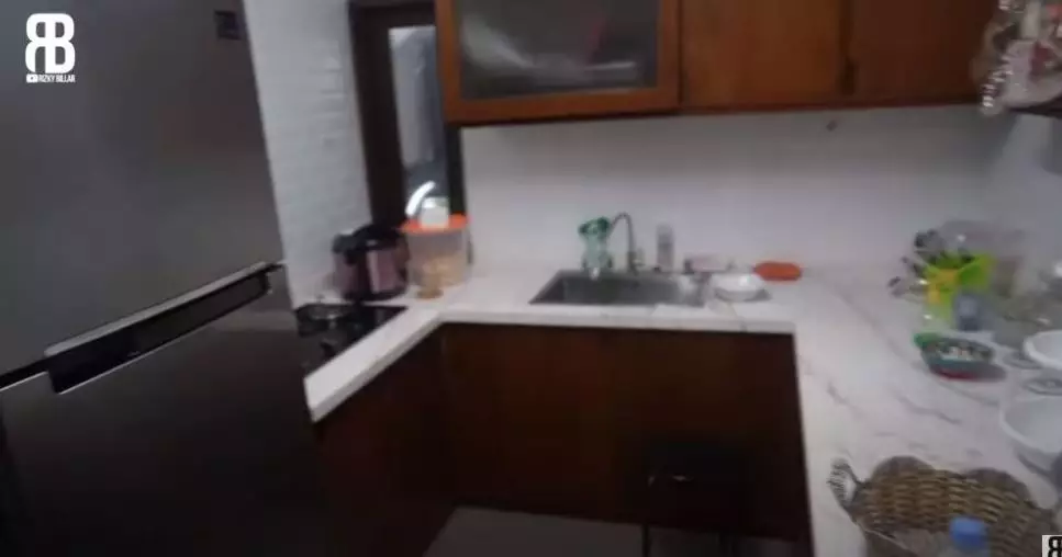 dapur 8 seleb ganteng © YouTube