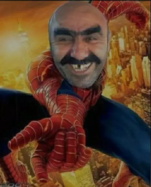 warga vrindavan jadi super hero Instagram