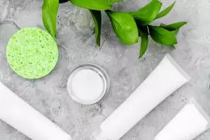 Sering memakai produk kecantikan dan kesehatan kulit, ingat 3 hal ini