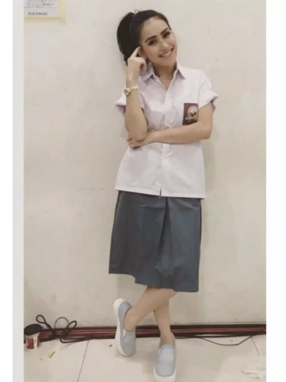 pesona seleb pakai seragam sma © Instagram pesona seleb pakai seragam sma © Instagram