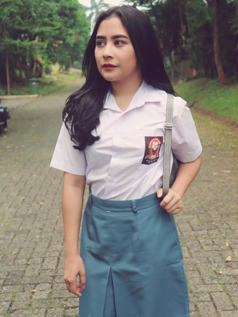 pesona seleb pakai seragam sma © Instagram pesona seleb pakai seragam sma © Instagram