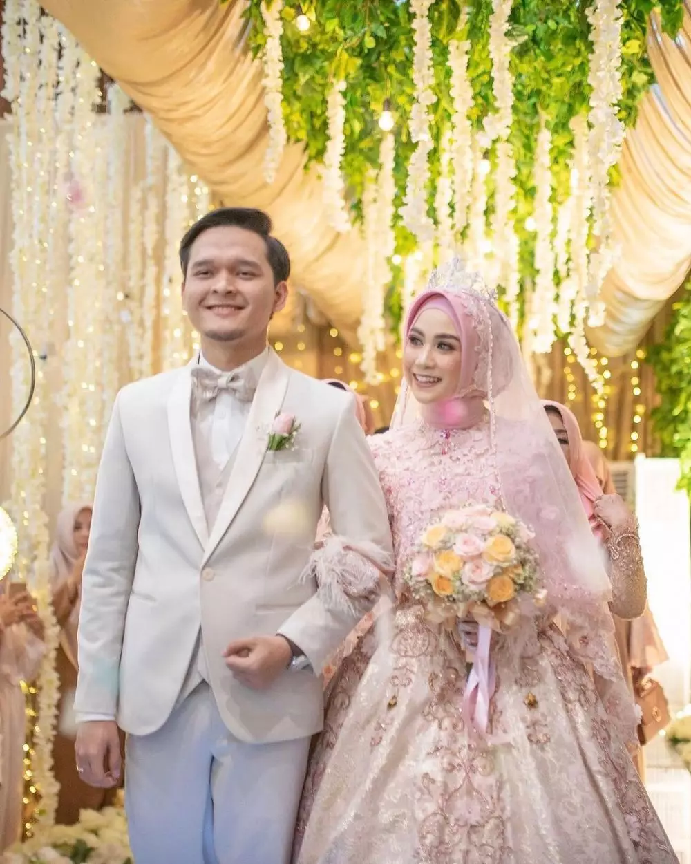 momen pernikahan eks cherrybelle © Instagram