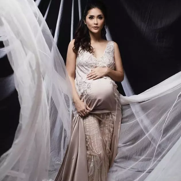 Foto maternity Eva Anindita © Instagram
