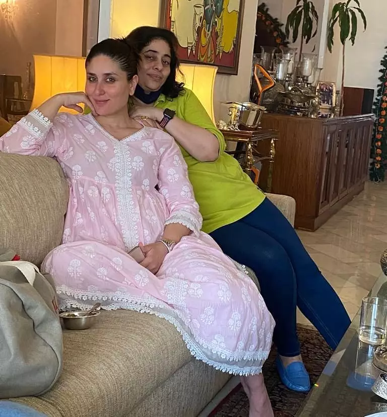 Kareena Kapoor pamer baby bump © Instagram