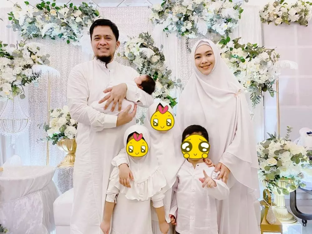 akikah anak keempat Oki Setiana Dewi © 2020 brilio.net/ Instagram