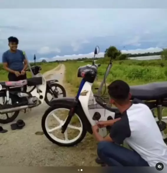 motor tua terjang banjir Berbagai sumber motor tua terjang banjir Berbagai sumber