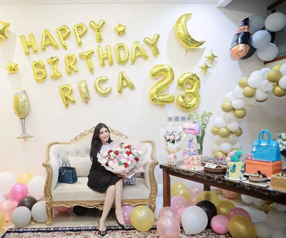 4 bulanan Rica Andriani © 2020 brilio.net 4 bulanan Rica Andriani © 2020 brilio.net