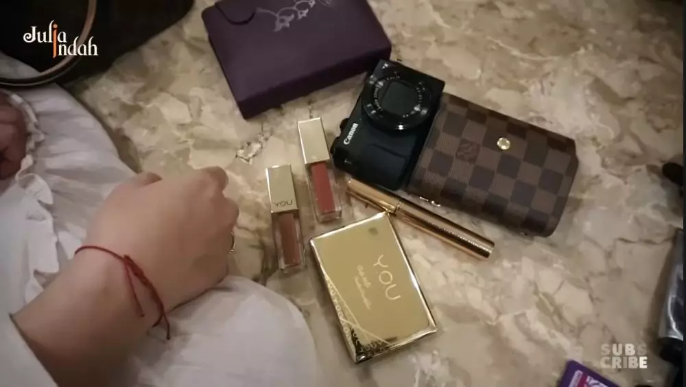 isi tas 10 seleb © 2020 brilio.net