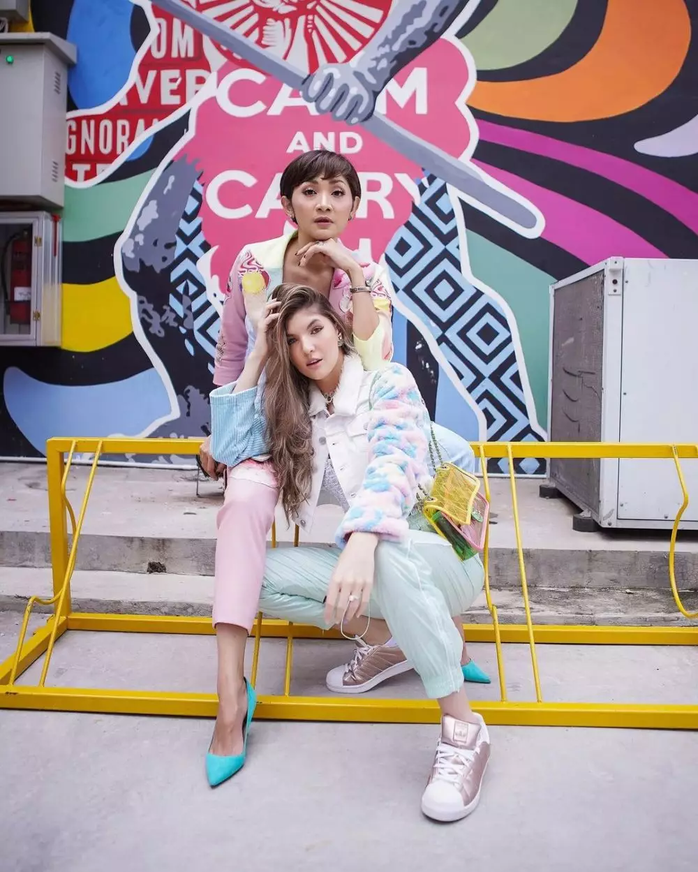 potret persahabatan mikaila dan windy © Instagram