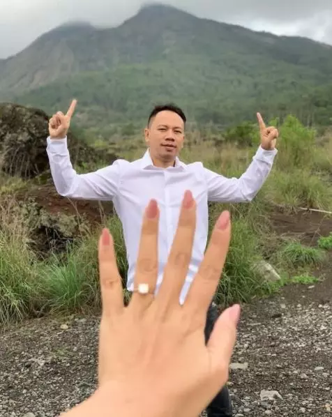 ungkapan kalina setelah dilamar vicky © 2020 brilio.net