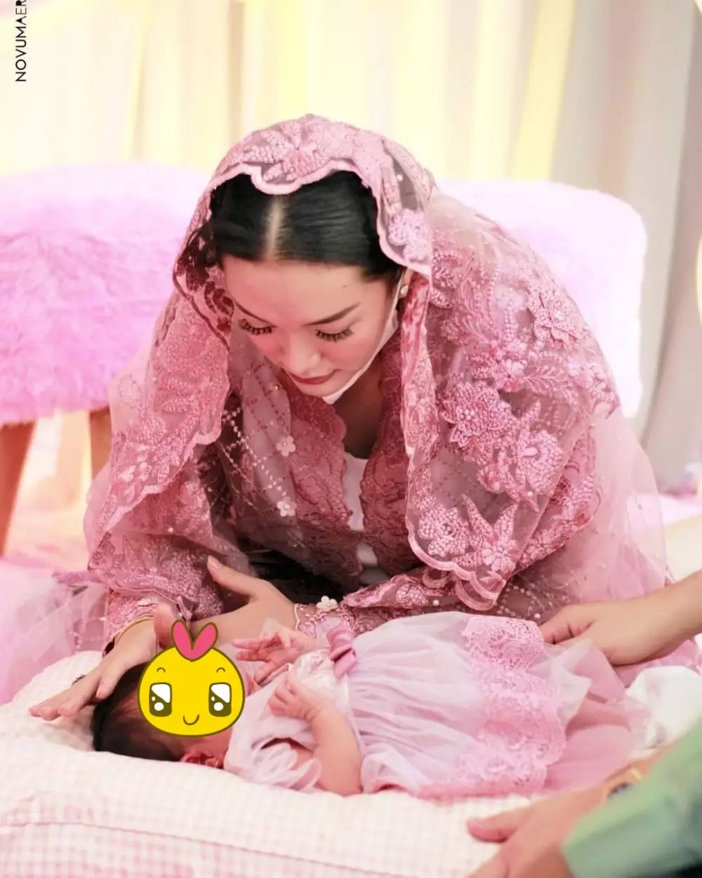 Curhat gotik jadi ibu © Instagram Curhat gotik jadi ibu © Instagram