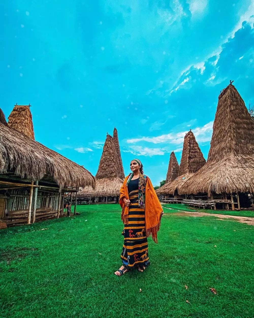 Potret Ashanty dengan kain Sumba © Instagram Potret Ashanty dengan kain Sumba © Instagram