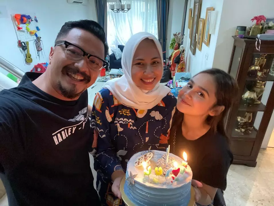 Momen perayaan ultah Deswita Maharani ke-40 Instagram Momen perayaan ultah Deswita Maharani ke-40 Instagram