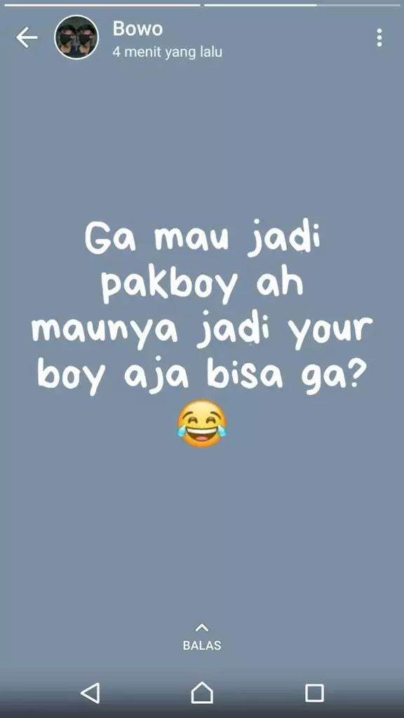 Pertanyaan di status WA © Twitter